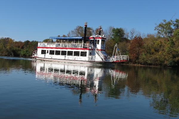 Main Street Lake Cruises