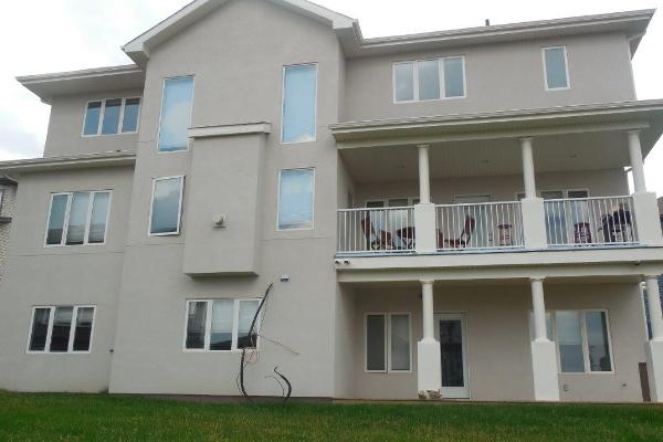 8 Executive Suites on 3 floor