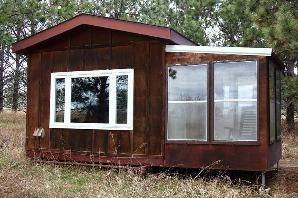 Hermitage cabin close-up