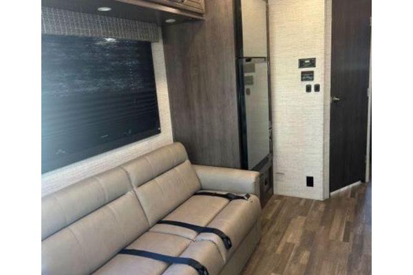 Expedition Motor Homes & 1st Choice RV