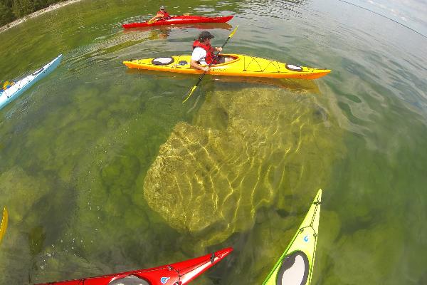 Exploring the Rock Maze on kayaks