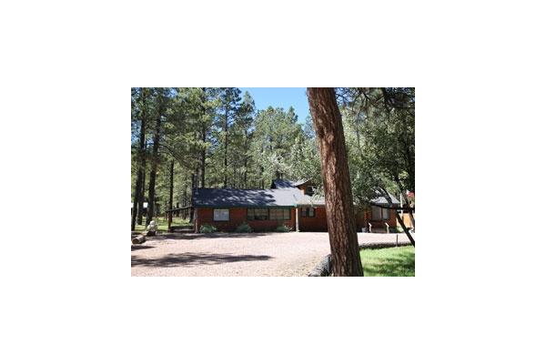 Lazy Trout Motel Cabin Rentals Greer Az