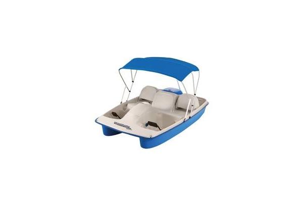 5 Seats paddle boat supports combined weight of up to 700 lbs