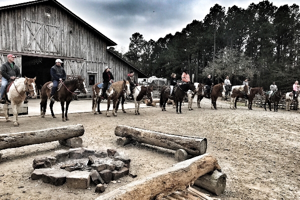 Robbers Cave Stables LLC