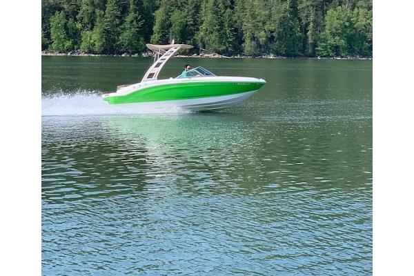 New this season! Exceptional value joins quality and style in this luxury sporty, open bow ski and pleasure boat.  Perfect for the small family. Enjoy the ride of a lifetime! 