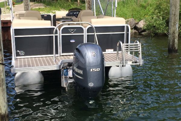 Powerful and efficient 150hp Yamaha four-stroke fuel injected outboard