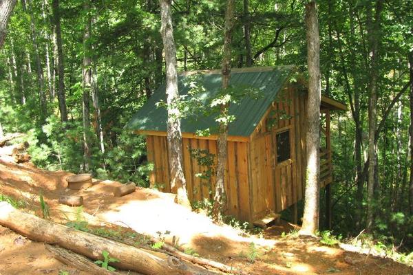 Cabin #2 (Queen bed)